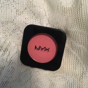 NYX HD Blush in Hamptons